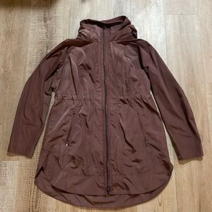 Athleta Light Cinch Jacket in Maroon Size Medium